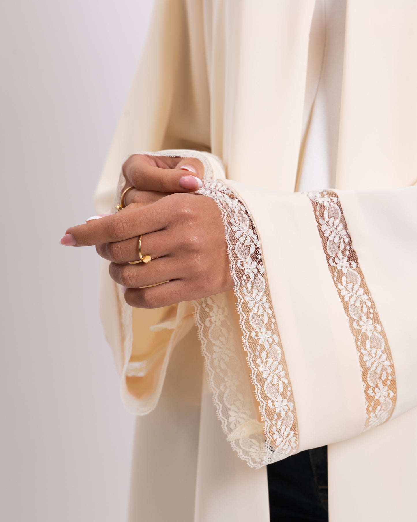 TR-103 (Butter Yellow)